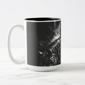 The Fallen Knight door BurnsInHell Tweekleurige Koffiemok (Links)