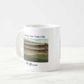 The Famous Polo Grounds Baseball Park, New York Koffiemok (Voorkant links)