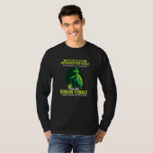 The Female Praying Mantis Devours  Men Praying Man T-shirt (Voorkant volledig)