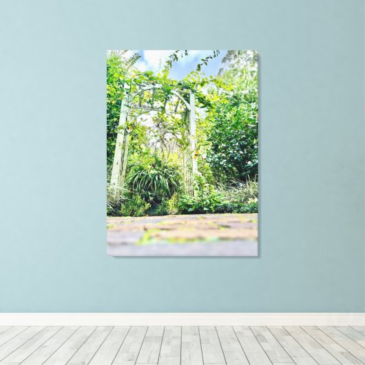 The Garden Passage Canvas Afdruk (Insitu (Houten vloer))