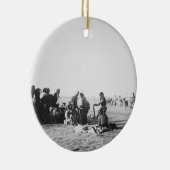The Ghost Dance, South Dakota, 1890 (foto) Keramisch Ornament (Rechts)