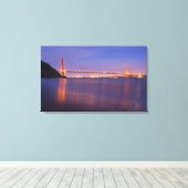 The Golden Gate Bridge at dusk from Kirby Cove Canvas Afdruk (Insitu (Houten vloer))
