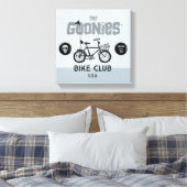 The Goonies Bike Club U.S.A. Canvas Afdruk (Insitu (Slaapkamer))
