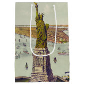 The Great Bartholdi Statue, Statue of Liberty Medium Cadeauzakje (Achterkant)
