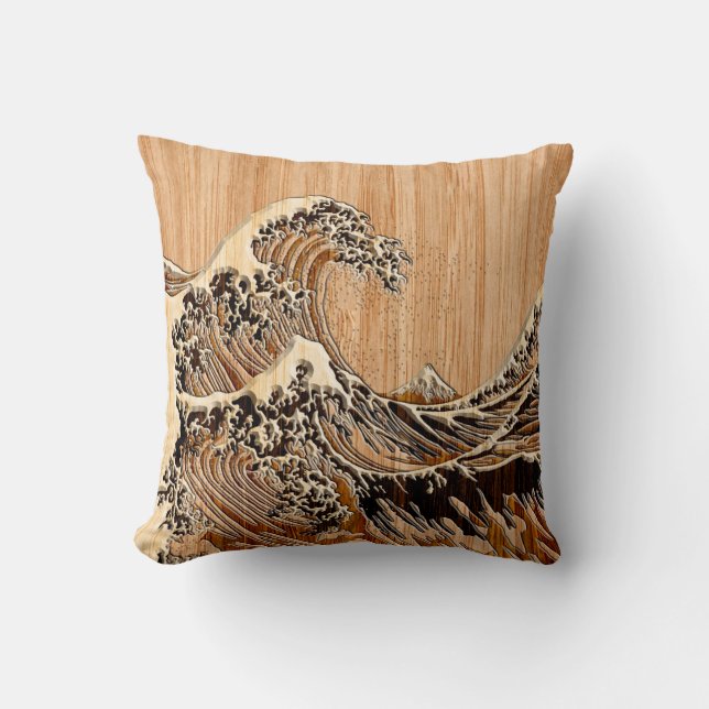 The Great Hokusai Wave Bamboo Wood Style Kussen (Voorkant)