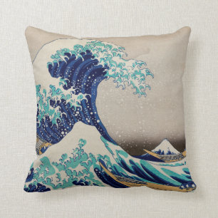The Great Wave Off Kanagawa Japans Woodblock Kussen