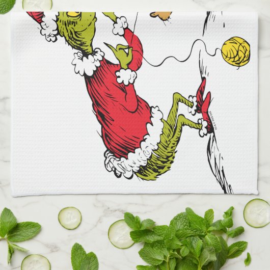 The Grinch Prepares Max the Reindeer Theedoek (Gevouwen)