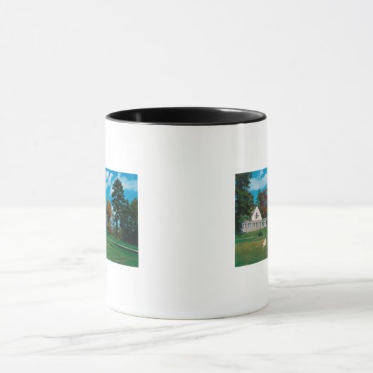 The Hendersonville Country Club House Mok (Midden)