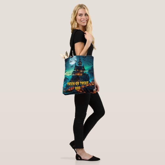 The House by the Pumpkin Road Tote Bag (Op model)