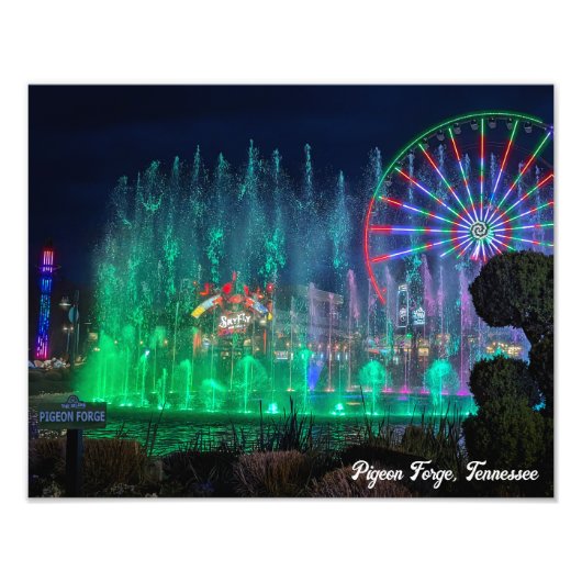The Island in Pigeon Forge, Tennessee Poster Print (Voorkant)