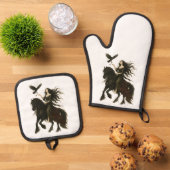 "The Key" Collection Throw Pillow Ovenwant & Pannenlap Set (Top down)