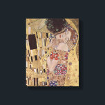 The Kiss Detail - Gustav Klimt Canvas Afdruk<br><div class="desc">Bekend romantisch schilderij van Gustav Klimt. De Kiss is een prachtig meesterwerk voor echte liefhebbers van geweldige kunst. Dit is een prachtig detail van dit klassieke schilderij.</div>