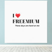 The "Life on a Budget" adulting is hard humour Canvas Afdruk (Insitu (Houten vloer))