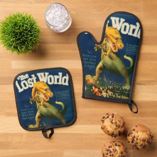 The Lost World Oven Mitt & Pot Holder Ovenwant & Pannenlap Set (Top down)