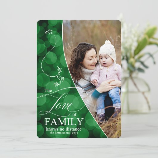 The Love Family Green Bokeh kerstfoto Hol Feestdagenkaart (Staand voorkant)