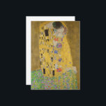 The Lovers Kissingembrace by Gustav Klimt Feestdagenkaart<br><div class="desc">Het zonlicht schittert door de wervelende gouden omhelzing die de geliefden omringt in Gustav Klimts meesterwerk, The Kiss. De scène is een paradox van intimiteit en isolatie. Het paar staat op een afgrond, een veld van kleurrijke bloemen aan hun voeten, maar ze zijn zich niet bewust van de wereld om...</div>