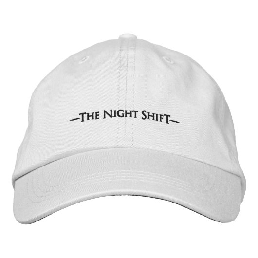"The Night Shift" geborduurd Pet (Voorkant)