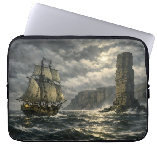 The Old Man of Hoy door BurnsInHell Laptop Sleeve (Voorkant)