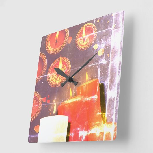 The old Red Candles Vierkante Klok (Hoek)