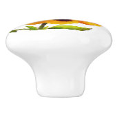 'The Pansy Party' op een keramische knop (III) (Zijkant)