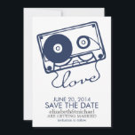 The Perfect Mix Huwelijk Save the Date {marineblau<br><div class="desc">Moderne en unieke save the date-aankondigingen voor huwelijken hebben een koele afbeelding van een cassettebandje.</div>