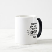 The Person Who Gifted Me This Mug Thinks Morph Mug Magische Mok (Voorkant rechts)