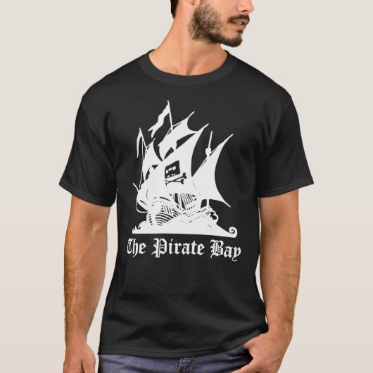 The Pirate Bay Shirt Essential T-Shirt (Voorkant)