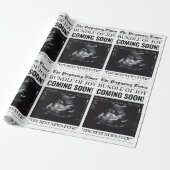 The Pregnancy Times Newspaper Custom Baby Photo Cadeaupapier (Uitgerold)