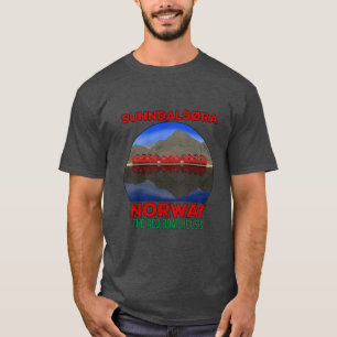 The Red Boat Houses Sunndalsøra Noorwegen T-shirt