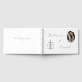 The Refined Catholic Wedding Guest Book Gastenboek (Volledig)