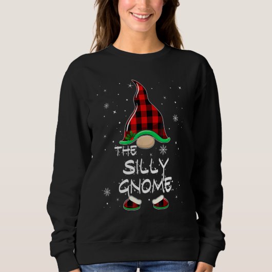 The Silly Gnome Red Buffalo Plaid Christmas Pajama Trui (Voorkant)