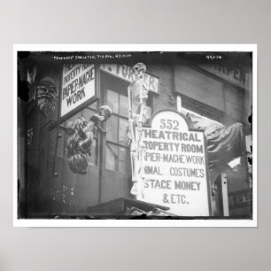 The Skeleton, Property Room, Vintage van New York Poster