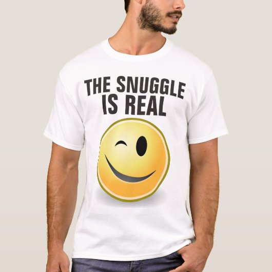 The Snuggle is echt grappige t-shirts (Voorkant)