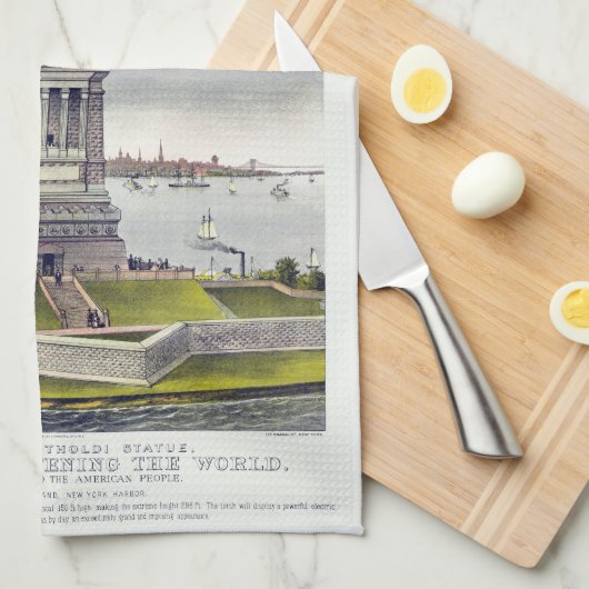 The Statue of Liberty, The Great Bartholdi Statue Theedoek (Quarter Fold)