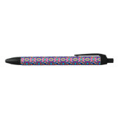 The tone is vibrant and modern  zwarte inkt pen (Bovenkant)