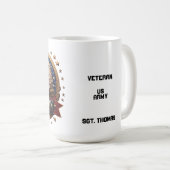 The United States Military Bold Eagle "Retired" Koffiemok (Voorkant rechts)