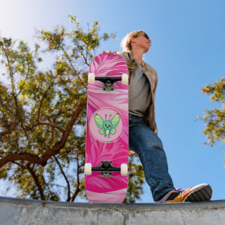 THE VIBRANT BUTTERFLY SYMBOLIZING VITALITY, GROWTH PERSOONLIJK SKATEBOARD