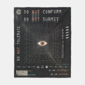 The Watcher - Techno-Brutalist Streetwear Design Fleece Deken (Voorkant)