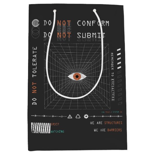 The Watcher - Techno-Brutalist Streetwear Design Medium Cadeauzakje (Voorkant)