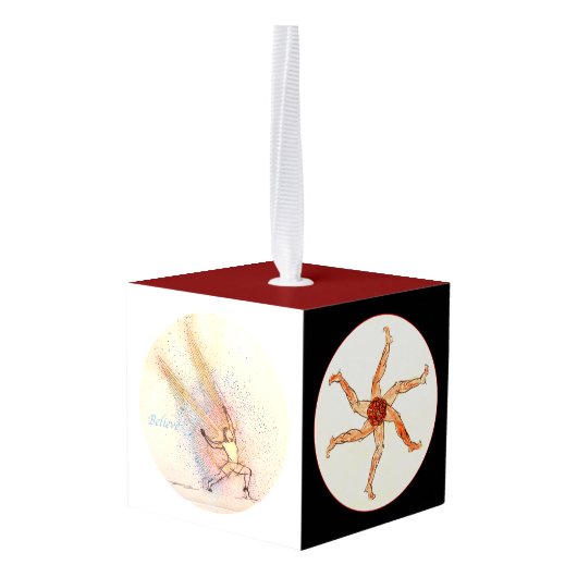 The wellness Sphere - Wooden Cube Ornament (Achter hoekig)