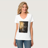 The Wicked Flee Spreuken 28:1 KJV Vrouwen V-hals T-shirt (Voorkant volledig)