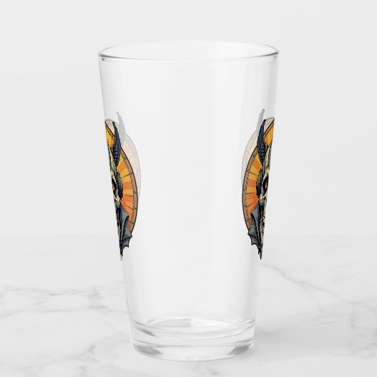 The winged skull.  glas (Rechts)