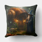The wizard of the Shell fantasy snail accent throw Kussen (Achterkant)
