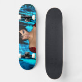 The World Behind the Eyes skateboard (Voorkant)