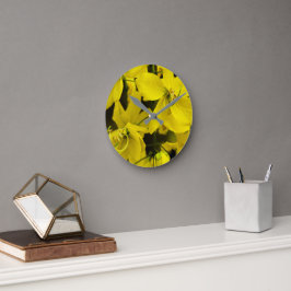 The yellow of laburnum flowers ronde klok
