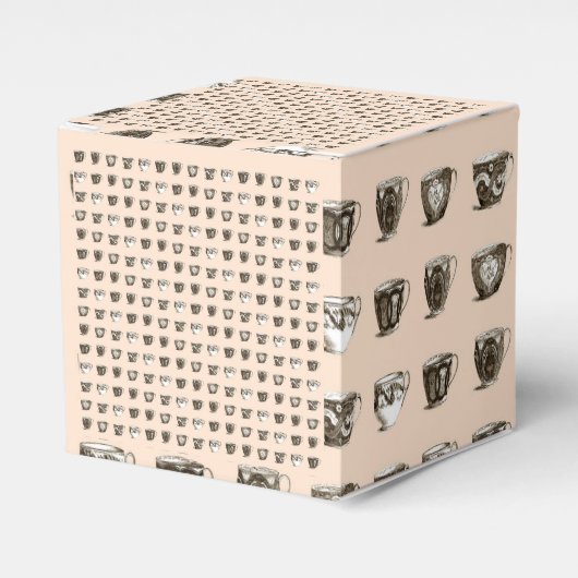 Thee & koffie kopjes op perzik bedankdoosjes (Voorkant Zijde)