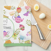 Thee potten en kopjes wit theedoek (Quarter Fold)