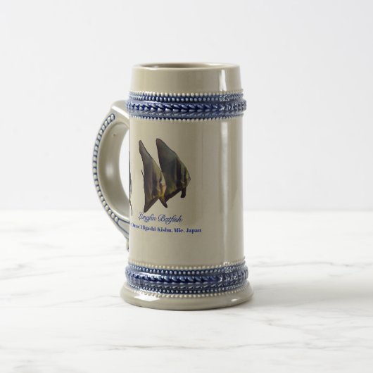 Thee Schattigee Longfin Batfish Bierpul (Voorkant links)