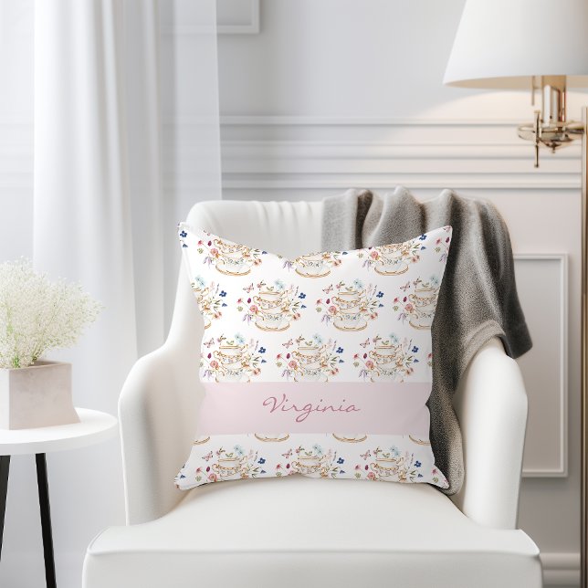 Theekransje Kussen (Wildflower Floral Tea Party Throw Pillow by Painted Paperie
)