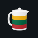 Theepot met vlag van Litouwen<br><div class="desc">Voeg een vleugje Litouwse trots toe aan je theetijd met deze prachtig ontworpen theepot met de vlag van Litouwen! Deze theepot is met precisie gemaakt en toont trots de gedurfde gele, groene en rode strepen van de Litouwse vlag, waardoor zowel stijl als erfgoed aan uw tafel worden gebracht. De levendige...</div>